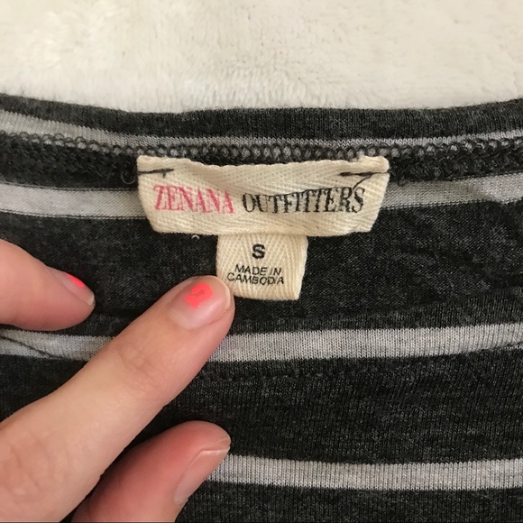 (4 for $5) Gray & White Striped Loose Top - Picture 4 of 5